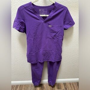Figs jogger scrub set